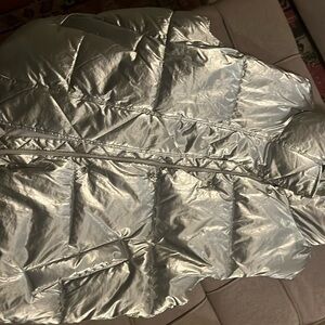 gap women’s large puffer vest